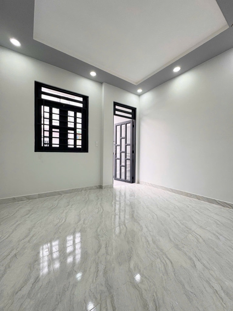 GẦN BỐN XÃ, NGAY LÊ VĂN QUỚI, 43M2, 3 TẦNG, HẺM XE HƠI, SỔ NỞ HẬU GIÁ NHỈNH 4 TỶ - Ảnh 3